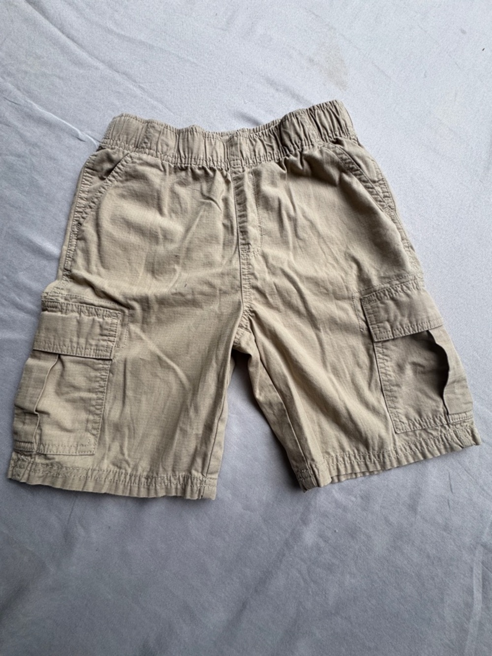 Children's Place  Tan Cargo Shorts with Elastic Waist size 8Husky